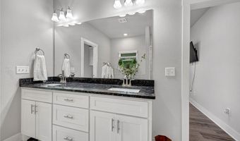 28 Copinsay Dr, Bella Vista, AR 72715