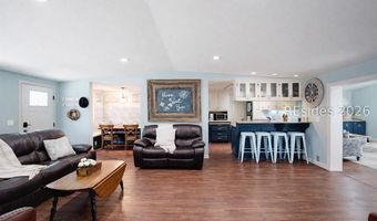 14 Mickey D Ln, Beaufort, SC 29907