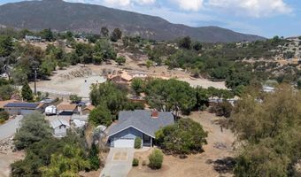 2827 N Victoria Dr, Alpine, CA 91901
