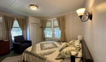 104 7th St, Bangor, ME 04401
