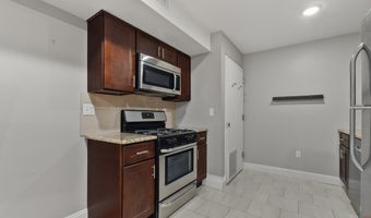 381 COMMUNIPAW Ave 1B, Lyndhurst, NJ 07304