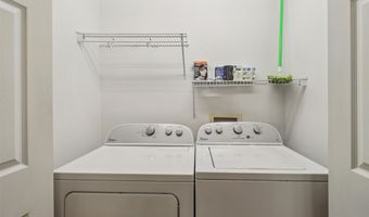 522 Kelsey Ln, Altoona, IA 50009