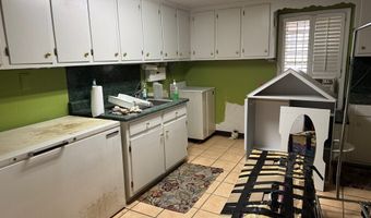 240 Whittle Cir, Ashburn, GA 31714