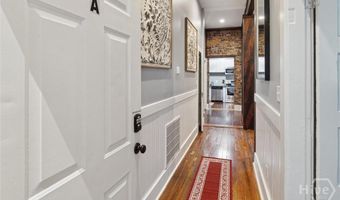 418 E Waldburg St A & B, Savannah, GA 31401
