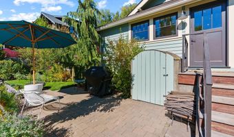 827 NW Delaware Ave, Bend, OR 97703