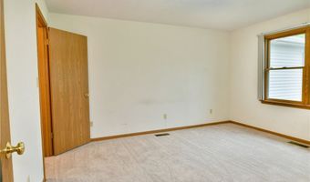 5180 Winthrop Dr, Austintown, OH 44515