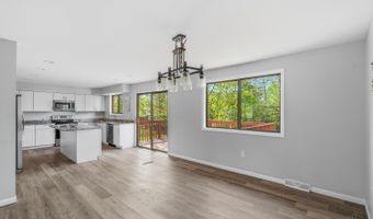 3647 E Galbraith Rd, Amberley, OH 45236