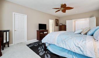 24 Pond View Cir, Barnegat, NJ 08005