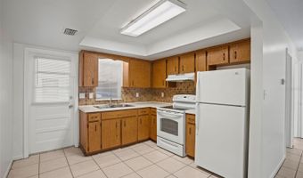 5901 CRESTMONT St, Clearwater, FL 33760