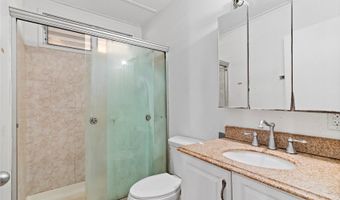 98-1658 Hoomaike St, Pearl City, HI 96782