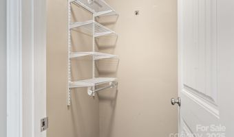 24 Ian River Dr, Asheville, NC 28806