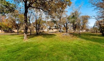 357 Whispering Oaks Dr, Adkins, TX 78101