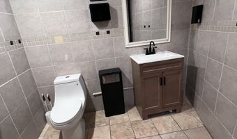 2-10 West Ave, Bridgeport, CT 06604