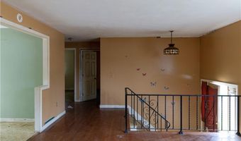 64 Perkins Ave, Cranston, RI 02910