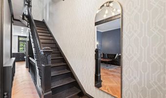 218 Lancaster St, Albany, NY 12210