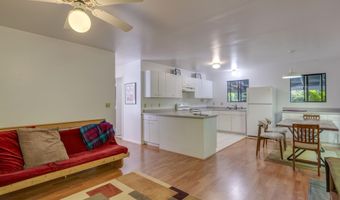 1002 Kauhikoa Rd 2, Haiku, HI 96708