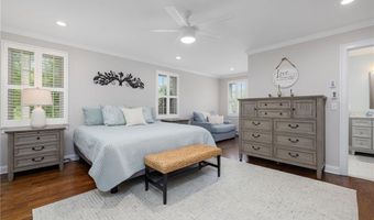 80 Douglas Dr, North Kingstown, RI 02874