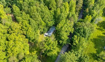 5203 Howardsville Rd, Apison, TN 37302