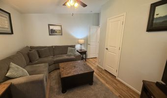 32700 SE LEEWOOD Ln 102, Boring, OR 97009