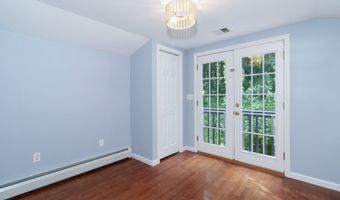 150 Chestnut St, Branford, CT 06405