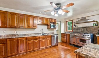 106 Shady Ln, Aliquippa, PA 15001