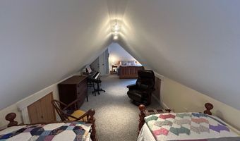 21 Dream Ln, Belfast, ME 04915