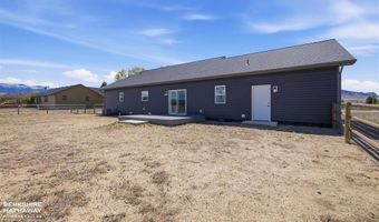 8 Lakota Ct, Cody, WY 82414
