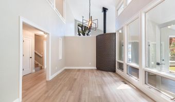 1275 Summit Lake Dr, Angwin, CA 94508