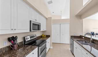 683 OAK HOLLOW Way, Altamonte Springs, FL 32714