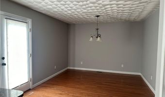 149 Cheshire Dr, Cranston, RI 02921