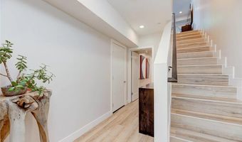 2153 S West View St, Los Angeles, CA 90016