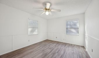 181 SYLVAN Dr, Atlantic Beach, FL 32233