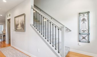 1180 Ivy Ln, North Liberty, IA 52317
