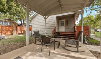 308 E Davis Ave, Alvarado, TX 76009