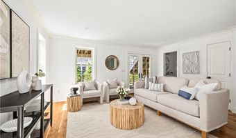 21 Bradford St 2, Bristol, RI 02809