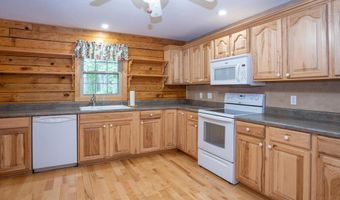 225 Coburn Ln, Appomattox, VA 24522