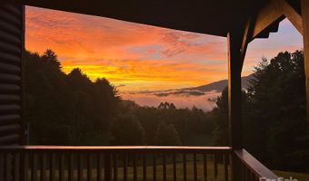 674 Johnson's River Bend Ln, Bakersville, NC 28705