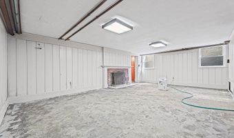 1134 Glamorgan St, Alliance, OH 44601