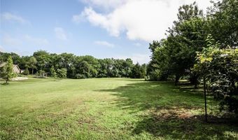 18345 Nottingham Ct, Basehor, KS 66007