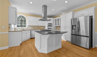 1070 Admiral Xing, Alpharetta, GA 30005