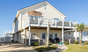 205 Barefoot Ln, Atlantic Beach, NC 28512