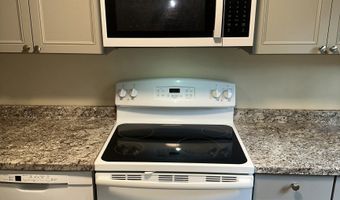 239 Old Farms Rd APT 18B, Avon, CT 06001