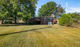 8628 Hillery Dr, Affton, MO 63123