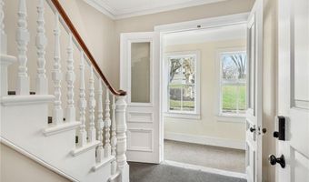 427 Spring St 1, Newport, RI 02840