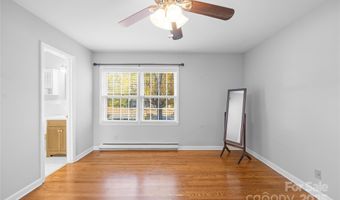 3420 Woodleaf Rd, Charlotte, NC 28205