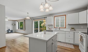 1002 Poe Ave, Ames, IA 50014