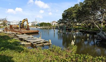 104 Atlantic Beach Cswy, Atlantic Beach, NC 28512