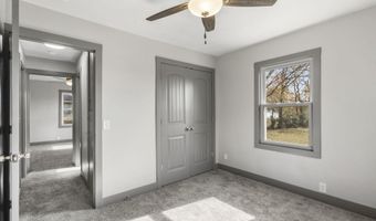 304 E Cofield St, Aurora, MO 65605