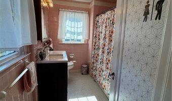 1214 Chestnut Dr, Ashtabula, OH 44004