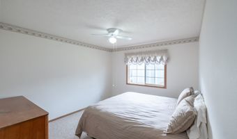 980 CLEVELAND St, Aumsville, OR 97325